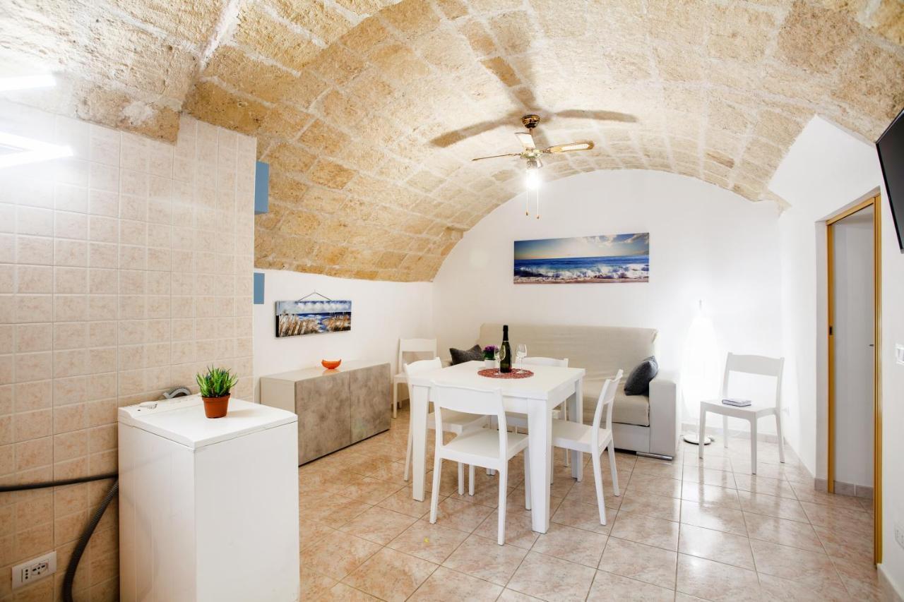 Monopoli Heartbeat - Apartment 200M From Sea Bagian luar foto
